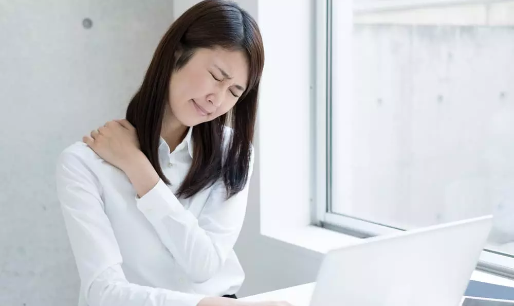 ヘルニアの男性